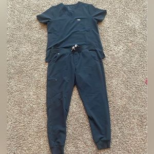 Like New Figs Scrubs